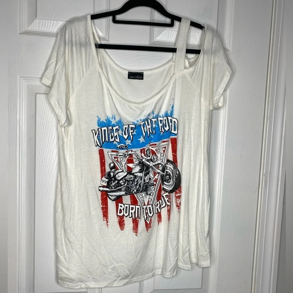 ZENOBIA King of The Road Cold Shoulder Graphic Tee‎ Size 1XL